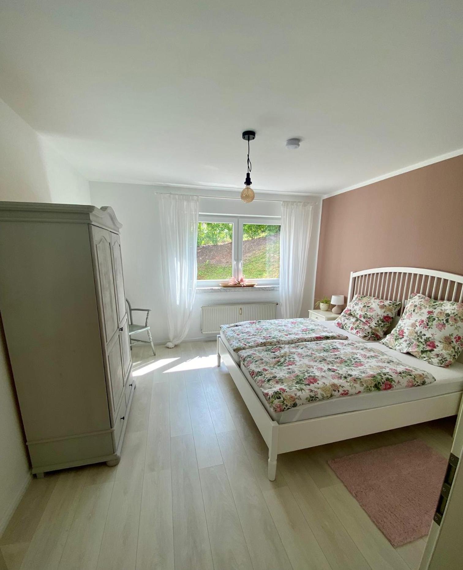 Neu: Ferienwohnung Zum Nussbaum - Landhausstil & Moseltalblick Traben-Trarbach Zewnętrze zdjęcie